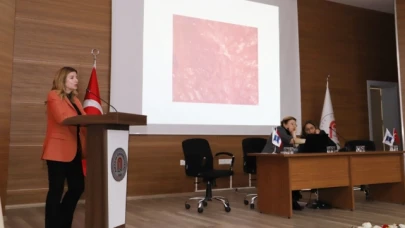 "Meme Kanseri Tedavisinde Aksillaya Yaklaşım Sempozyumu" Düzenlendi