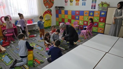 Müdür Davu; "Öğrencilerin eğitim yolculuklarına hizmet etmekten keyif alıyoruz"