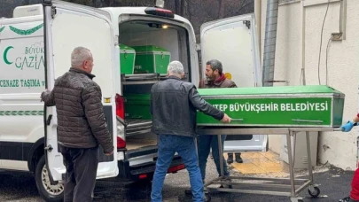 Otomobilin çarptığı 9 yaşındaki çocuk hayatını kaybetti