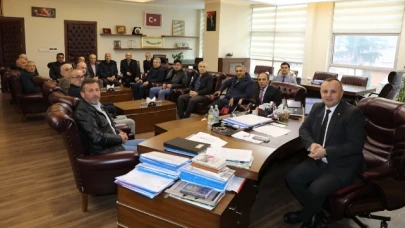 Sevindi'den çalışma arkadaşlarına teşekkür plaketi