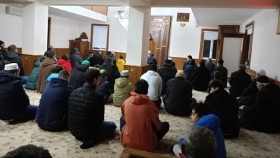 Sultaniye Camii'nde "Baba-Oğul Camide"