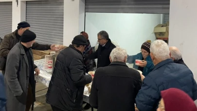 Taşova'da sıcak çorba ikramı devam ediyor