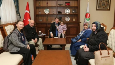 Vali Bakan Şehit Ailelerini Makamında Ağırladı