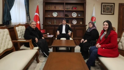 Vali Bakan, şehit ailesini makamında misafir etti