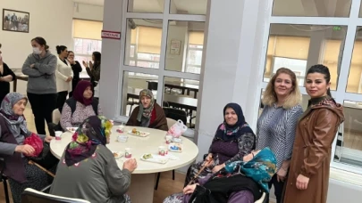 AK Parti'den Huzurevi programı