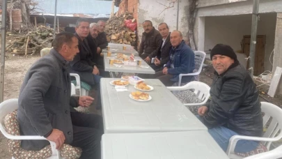 Akgül, Uygur Köyü’ne Taziye Ziyareti Gerçekleştirdi
