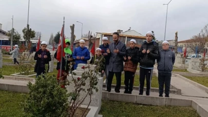 Ara dönem kampında şehitlik ziyareti