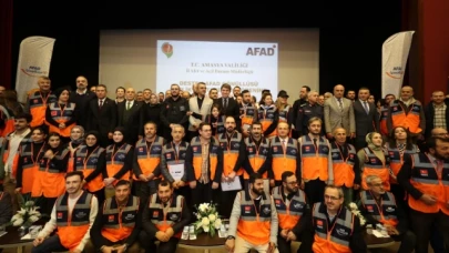 Bakan, Destek AFAD Gönüllüleri Kimlik Kartı Teslim Töreni'ne Katıldı
