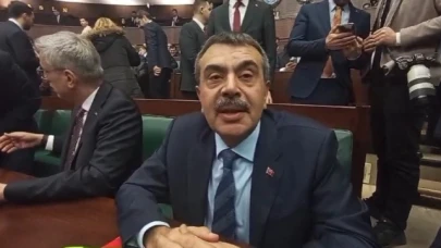 Bakan Tekin: "Özel'e tavsiyem danışmanlarının verdiği bilgileri teyit etsin"