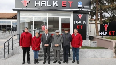 Başkan Kargı, misafirlerine Merzifon'u gezdirdi