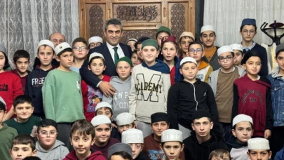 Başkan Uzun, öğrencilerin 2025 yılını tebrik etti