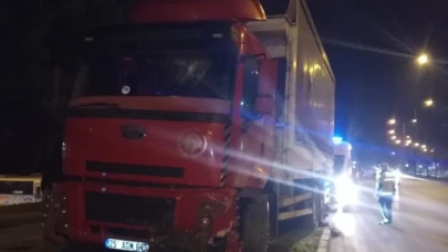 Direksiyon başında rahatsızlanan kamyon sürücüsü hayatını kaybetti