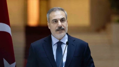 Dışişleri Bakanı Fidan: "Askeri harekat olmasını istemiyorsanız, PKK'lı yönetim kadrosunun ülkeyi terk etmesi gerekiyor"
