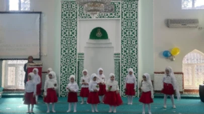 Kur’an Kursun’da Karne Heyecanı                               