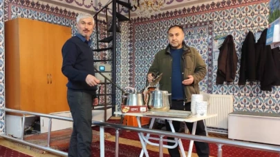 Merkez Camii’nde Yılın İlk Sabah Namazı