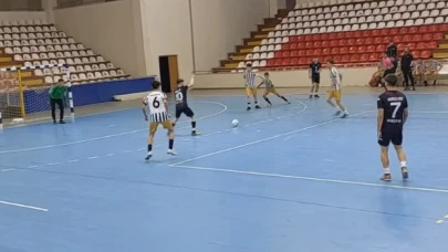 Merzifon Anadolu Lisesi Çeyrek Final'de