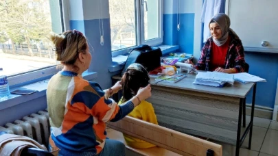 Öğrenciler için sağlıklı duyma taraması