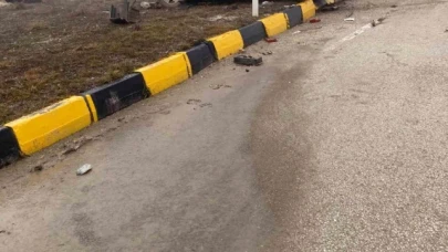 Otomobil çekiciyle çarpıştı: 4 yaralı
