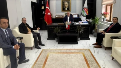 Özalp Misafirlerini Makamında Ağırladı