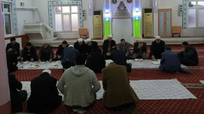 Suluova’da sabah namazı buluşmaları devam ediyor