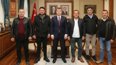 Vali Bakan'a makamında ziyaretler devam ediyor