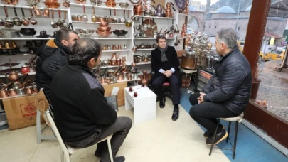 Vali Bakan'dan esnaflara yeni yıl ziyareti