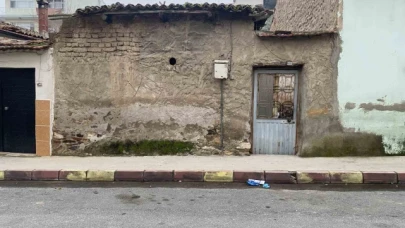 Yalnız yaşayan kadın evinde ölü bulundu