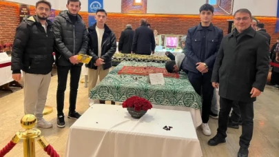 Yurt öğrencilerinden Kutsal Emanetler Sergi ziyareti