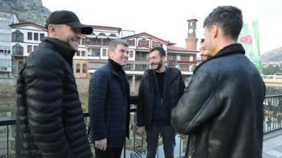 Vali Önder Bakan vatandaşlarla bir araya geldi