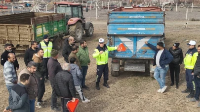 Jandarma’dan Traktör Sürücülerine Seminer