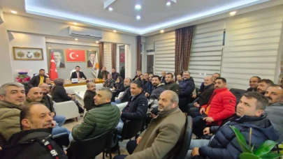 Keleş, Kara Mustafa Paşa Devlet Hastanesi çalışanlarını makamında ağırladı