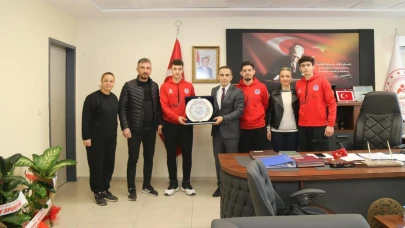 Ercan, Başarılı Sporcularla Bir Araya Geldi