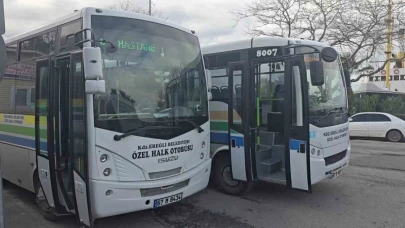 Halk otobüsü şoförü güzergahı değiştirip fenalaşan hastayı hastaneye yetiştirdi