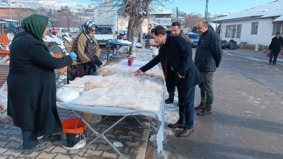 Kaymakam pazar esnafıyla bir araya geldi