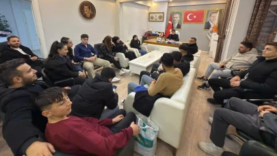 AK Parti İlçe Gençlik Kolları Toplantısı Gerçekleştirildi