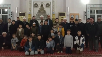 Gençler Şehirlerin Kalbi Camide Buluştu
