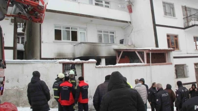 12 yaşındaki çocuğun dikkati faciayı önledi, çıkan yangında 2 kişi dumandan etkilendi