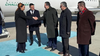 İpek, Türkmenistan Meclis Başkanı Gulmanova’yı Karşıladı