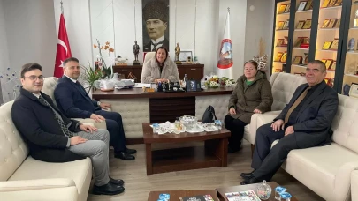Başkan Özyol, Misafirlerini Makamında Ağırladı