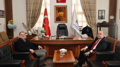 Aydınlı’dan Merzifon Belediyesine Ziyaret