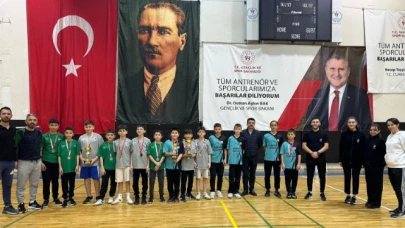 Badminton İl Birinciliği müsabakaları tamamlandı