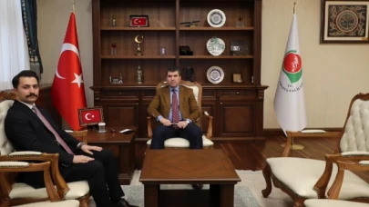 Demirgül ilk ziyareti Bakan'a yaptı