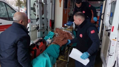 Elektrikli battaniyeden çıkan yangında ağır yaralandı