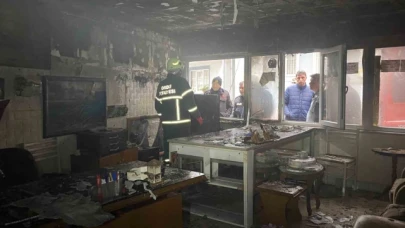 Emlakçı dükkanında yangın