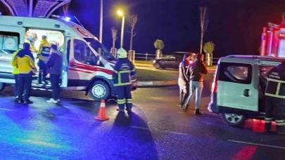 İki araç çarpıştı: 2 yaralı