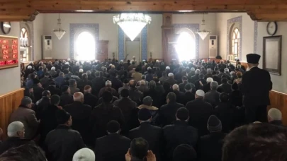 Merzifon’da Camiler Doldu Taştı