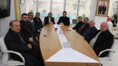 Pancar Ekicileri Kooperatifi ve Amasya Şeker Yönetimlerinden AK Parti’ye ziyaret