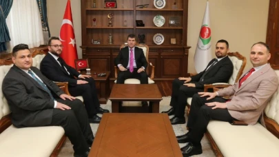 Vali Bakan Misafirlerini Makamında Ağırladı