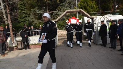 Vali Bakan, Polis Memurunun Cenaze Törenine Katıldı
