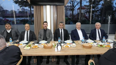 Emekli olan personelle iftar yemeğinde bir araya gelindi